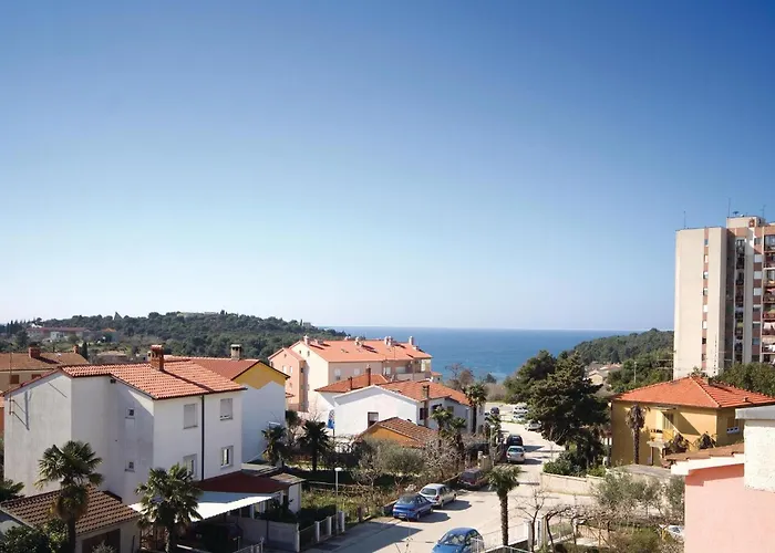 Vakantiehuis Beautiful In With Sauna Pula