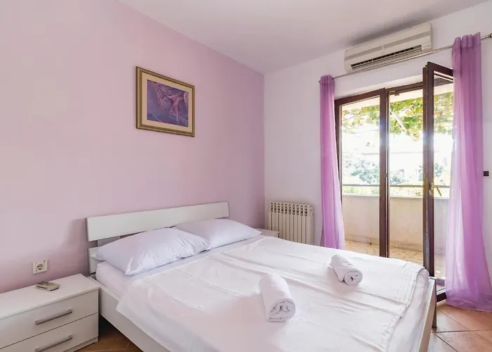 Beautiful Home In Pula With Sauna Pula