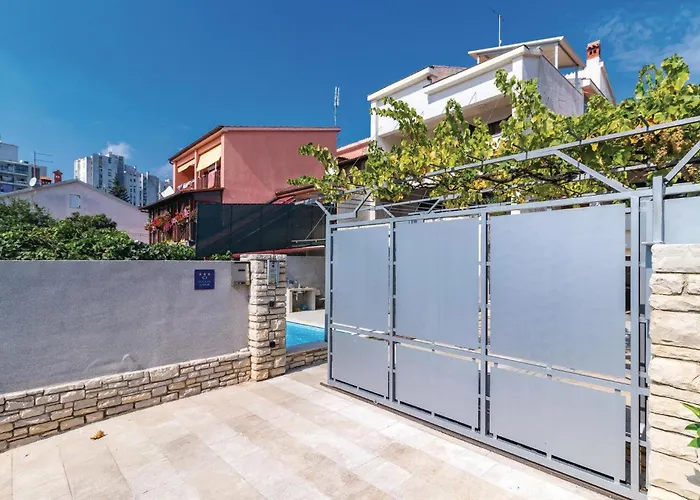 Beautiful Home In Pula With Sauna