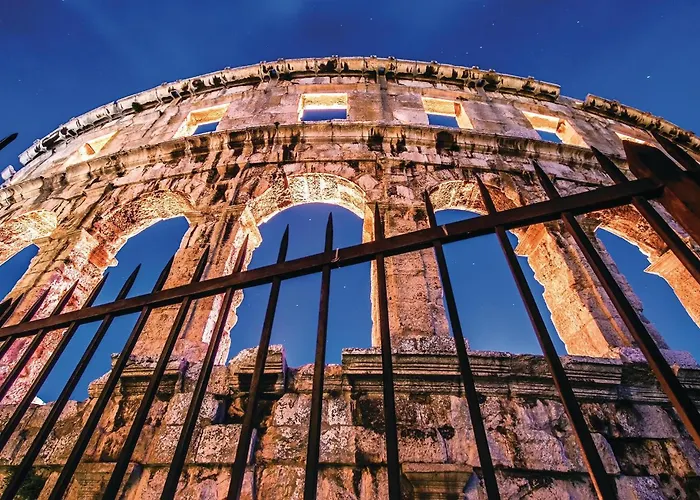 Beautiful In With Sauna Vakantiehuis Pula