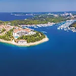 Stunning Home In Pula With Sauna *