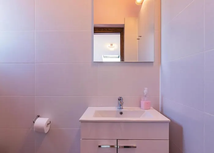 Дом отдыха Beautiful In With Sauna *