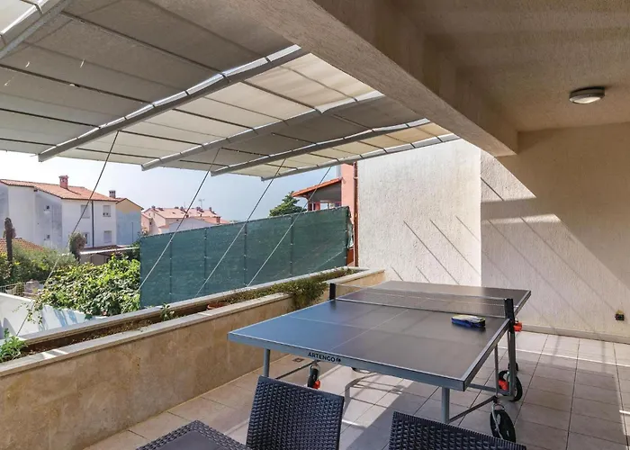 Beautiful In With Sauna Пула