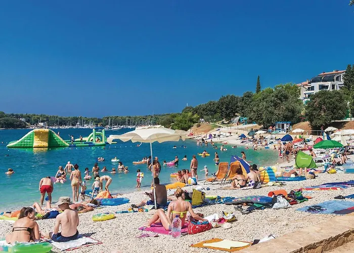 Дом отдыха Beautiful In With Sauna Пула