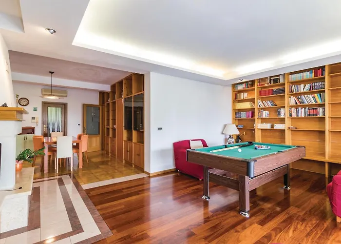 Beautiful Home In Pula With Sauna Pula